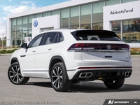 The *2026 Volkswagen Atlas Cross Sport Execline* combines bold coupe-inspired styling with premium c... (image 4)