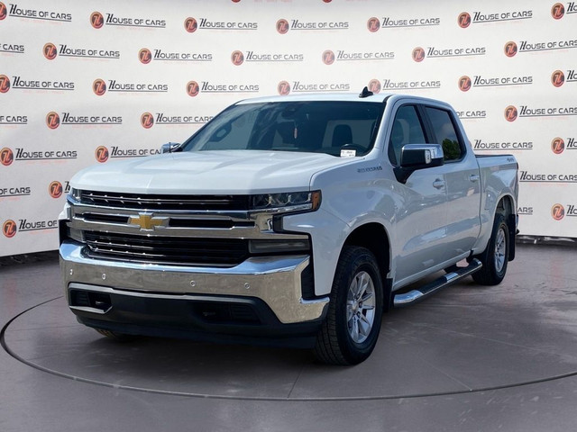 2021 Chevrolet Silverado 1500 4WD Crew Cab 147 LT in Cars & Trucks in Calgary