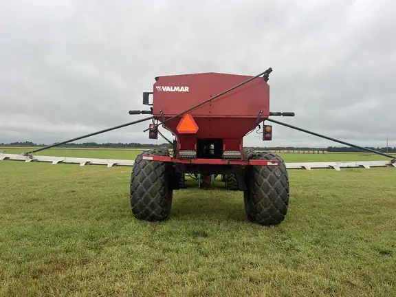 2012 Valmar 7600 in Farming Equipment in Lloydminster - Image 4