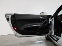 This beautiful 2014 Audi R8 Spyder is a Canadian vehicle with a clean Carfax report. The 2014 Audi R... (image 8)