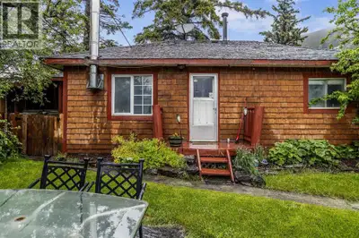 Welcome to 11 Fortress Mountain Way — a charming 2-bedroom bungalow situated on an expansive 6,000 s...