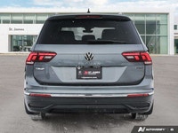 * 2 SETS OF TIRES, WINTERS AND SUMMERS * Panoramic power sunroof * LED tail lights * Automatic LED r... (image 3)