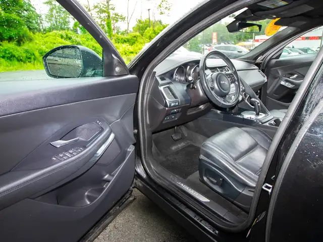 2018 Jaguar E-PACE S ALLOYS | LEATHER | BACKUP CAMERA | AC |...5561112772752384015