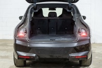 Français * Groupe Premium * Groupe Sport * Ceinture de sécurité BMW i Bleue * Accès Confort * Sièges... (image 6)