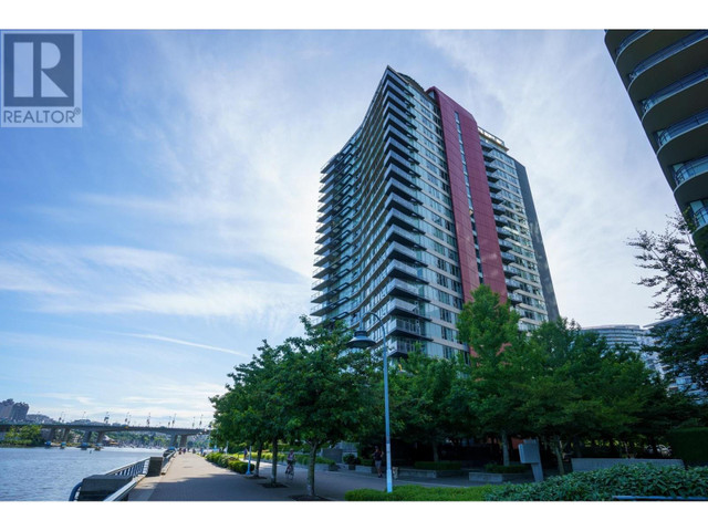 2306 8 SMITHE MEWS Vancouver, British Columbia in Condos for Sale in Vancouver - Image 2