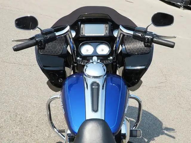 2016 Harley-Davidson FLTRXS - Road Glide Special in Sport Touring in Cambridge - Image 7