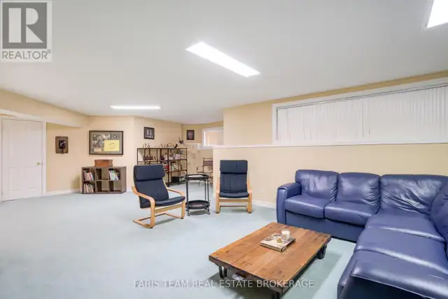 1037 ROCKCASTLE ROAD Gravenhurst (Morrison), Ontario in Houses for Sale in Muskoka - Image 29