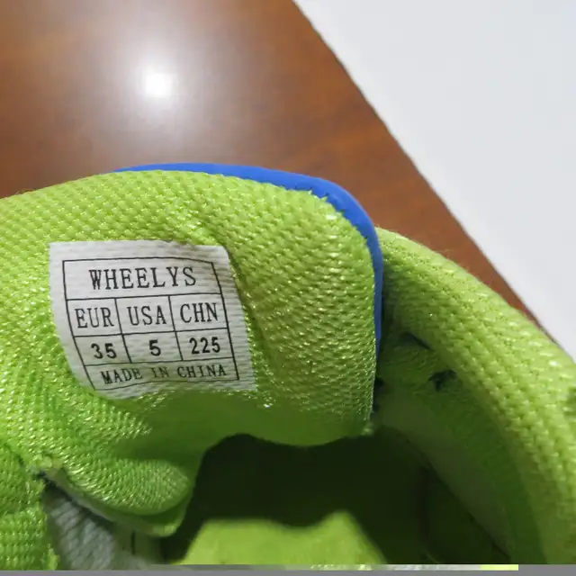 Wheely Fun Shoes For Kids Size 5 in Other in Winnipeg - Image 8