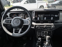 Welcome to 400 Chrysler Dodge Jeep Ram. 2.0L I-4 intercooled turbo engine - 4x4 drivetrain - Advance... (image 2)