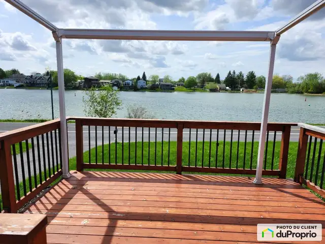 $549,000 - Bungalow for sale in St-Jean-sur-Richelieu (St-Luc) in Houses for Sale in Saint-Jean-sur-Richelieu - Image 4