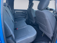 WE CAN GET YOU APPOVED ON THIS 2022 RAM 1500 WARLOCK CREW CAB 4X4 TODAY FEATURED OPTIONS -Luxury Gro... (image 9)