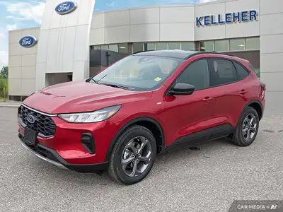 This Ford Escape has a trusty Intercooled Turbo Premium Unleaded I-3 1.5 L/91 engine powering this A...