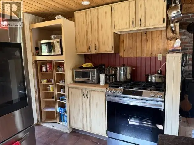 1453 FLETT ROAD Williams Lake, British Columbia in Houses for Sale in Williams Lake - Image 9