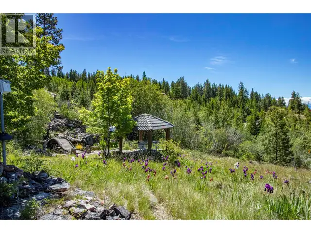 2263 Carmi Road Penticton, British Columbia in Houses for Sale in Penticton - Image 40