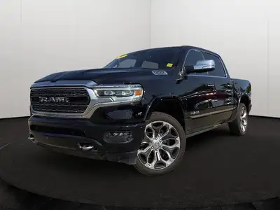 This Ram 1500 has a dependable Gas/Electric V-8 5.7 L/345 engine powering this Automatic transmissio...