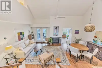Luxurious Loft-Style Condo with Vaulted Ceilings & Mountain Views. Discover a rare opportunity to ow...