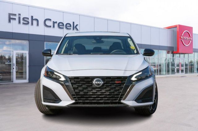2024 Nissan Altima SR | Leather | Remote Starter | No Accidents in Cars & Trucks in Calgary - Image 2