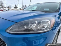 | Panoramic Vista Roof | Head-Up Display | Navigation System | Heated Front Seats | Heated Steering... (image 9)