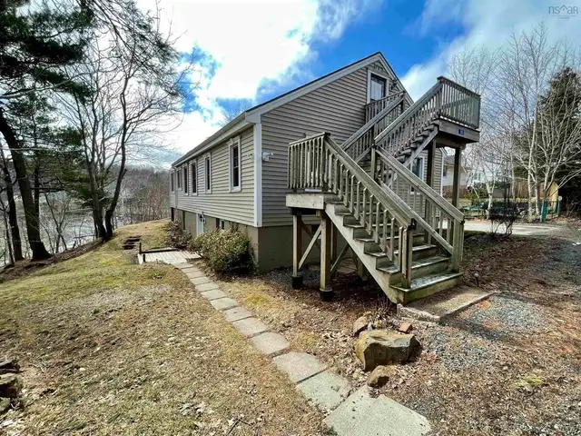 Armdale Rotary Executive 4 Bedroom Apartment for Rent