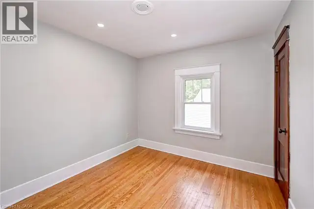 147 COURTLAND Avenue E Kitchener, Ontario in Houses for Sale in Kitchener / Waterloo - Image 25