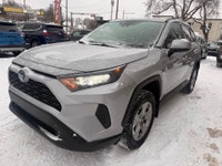 **CARS TRUCKS SUV 4X4 VAN AWD EDMONTON FINANCING AVAILABLE EASY FINANCING ** 2022 TOYOTA RAV4 LE HYB... (image 3)