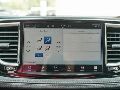 2024 Chrysler Pacifica Touring-L | 4 New Tires | Lane Departure, View more