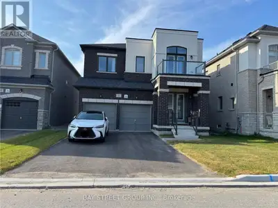 Stunning 2-Year-Old Detached Home in Richmond Hill new Community. Rarely Offered Double Garage, 4 Sp...