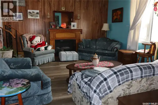 228 7th AVENUE E Gravelbourg, Saskatchewan in Houses for Sale in Moose Jaw - Image 19
