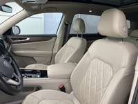 CLEAN CARFAX ONE OWNER, Heated and Cooled Frotn Seats, 360 Camera, PANORAMIC SUNROOF, Power Tailgate... (image 7)