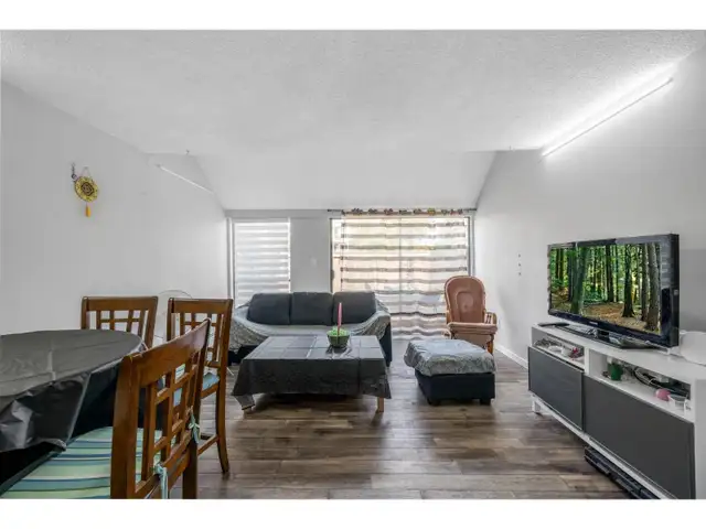 47 17708 60 AVENUE Surrey, British Columbia in Condos for Sale in Delta/Surrey/Langley - Image 3