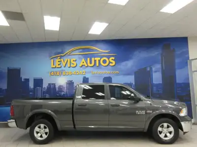 RAM 1500 CLASSIC 2022 V8 5.7 LITRES HEMI CREW-CAB BOITE 6'4" 4X4 TOUT ÉQUIPÉ / CAMÉRA DE RECUL / BLU...