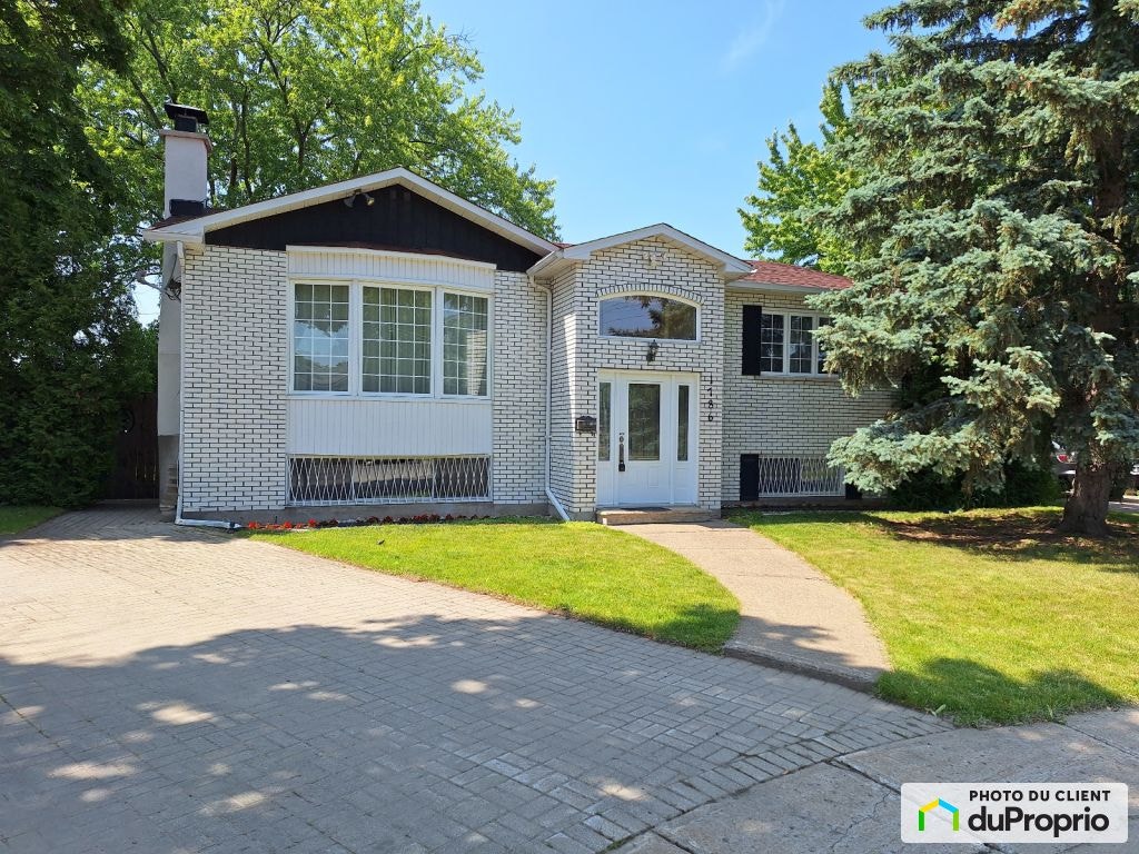 $799,500 - Bungalow for sale in Chomedey — photo 1