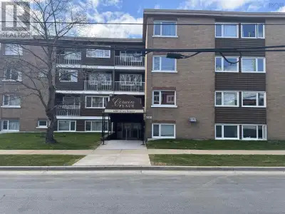 Great 2 bedroom condo in the beautiful neighbourhood of West End Halifax. This location is close to...