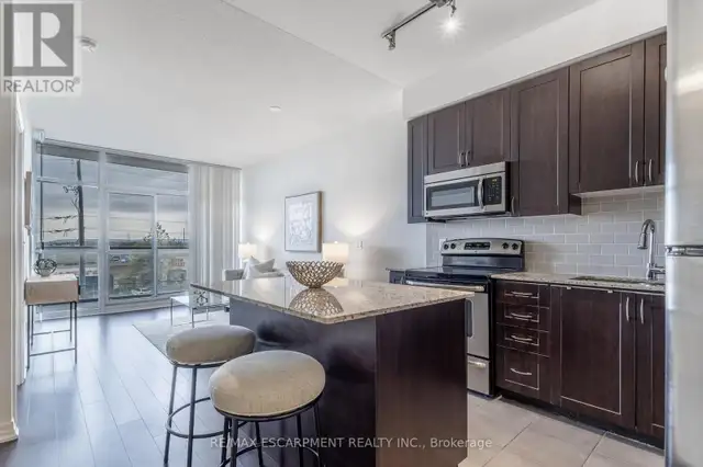 311 - 1940 IRONSTONE DRIVE Burlington (Uptown), Ontario62863761269377123