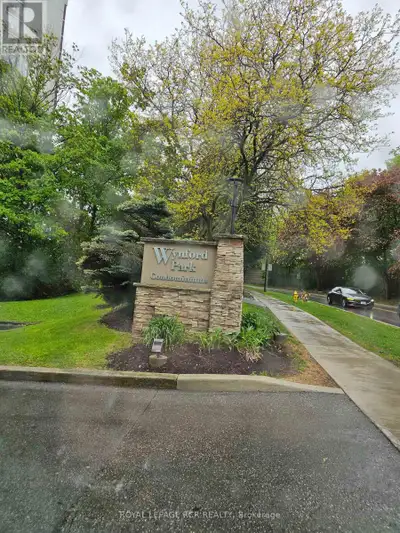1711 - 10 EDGECLIFF GOLFWAY Toronto (Flemingdon Park), Ontario