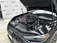 Save over $15,300 from new on this accident-free, low KM, locally owned 2025 Audi S5 Sportback that... (image 8)