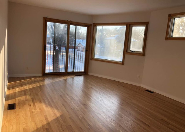 Available NOW - River Heights in Long Term Rentals in Winnipeg - Image 3