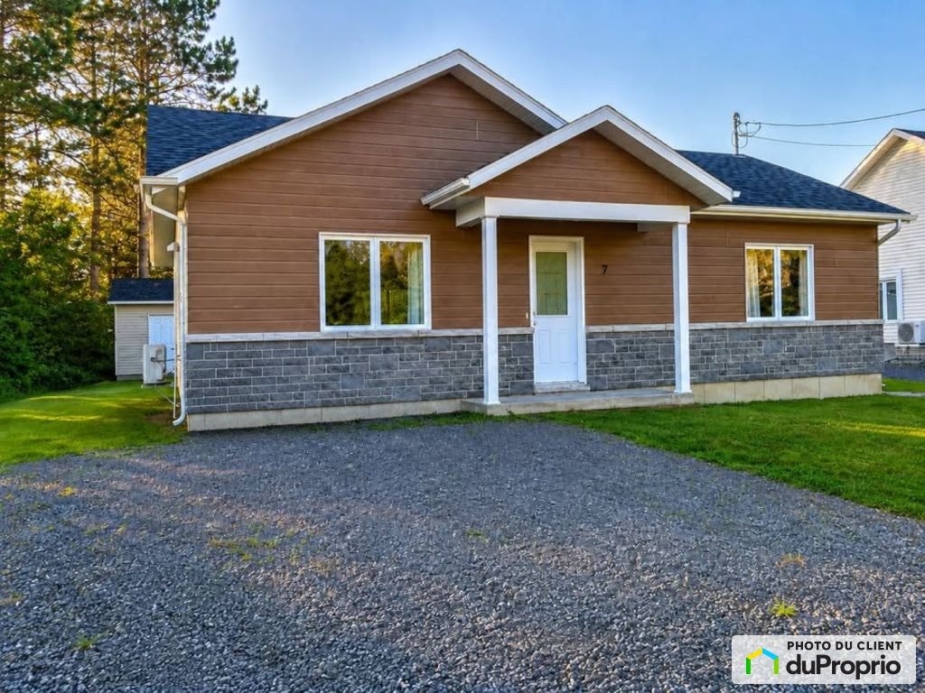 $319,000 - Bungalow for sale in Ste-Clotilde-De-Horton — photo 2