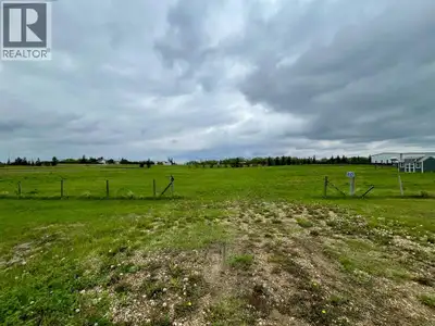 Build your dream home at Avonroy Acres, where space meets convenience. This 4.1-acre parcel is ideal...