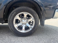 One Owner, Lariat Crew 4x4, Very Well Maintained See Service Records on Carfax Report , Over 200k, S... (image 2)