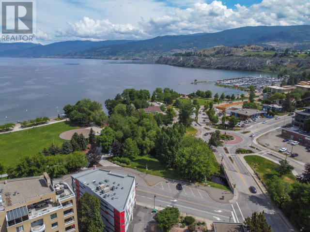 88 LAKESHORE Drive Unit# 202 Penticton, British Columbia in Houses for Sale in Penticton