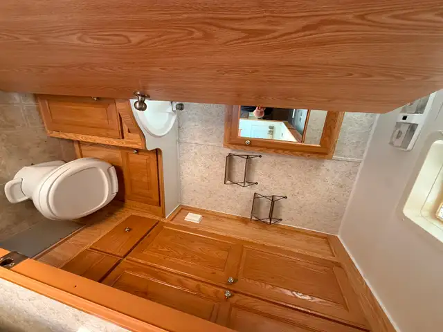 Very clean excellent condition outside and inside winterized RV in RVs & Motorhomes in Saint John - Image 7