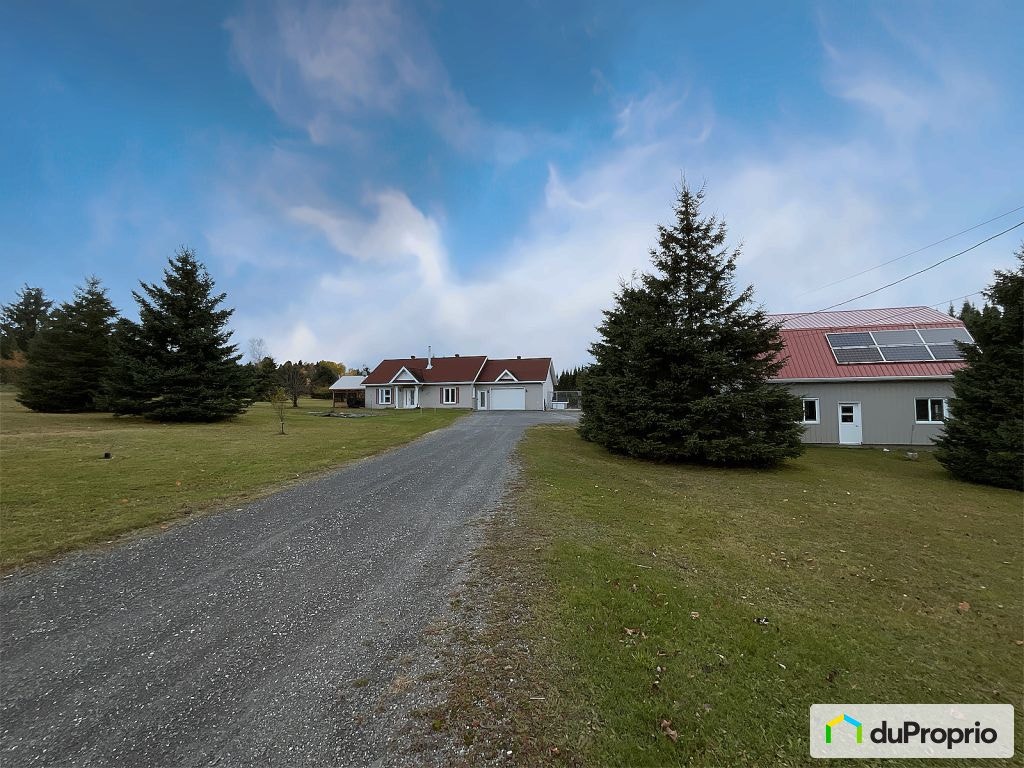 $635,000 - Acreage / Hobby Farm / Ranch for sale in Milan — photo 2