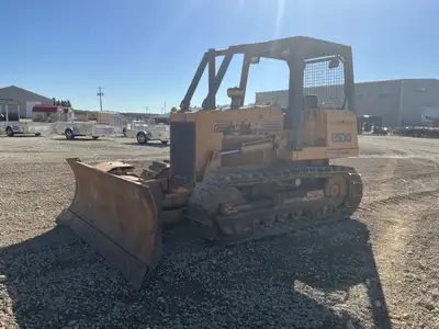 Iron Inventory Inc! 1999 Case 850G dozer is powered by a 133hp Cummins diesel engine. 6 way dozer bl...