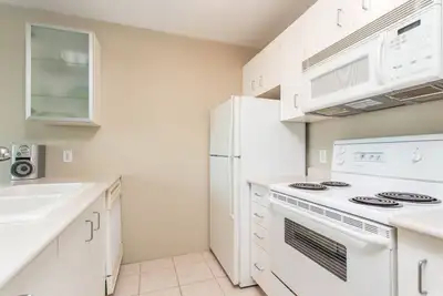 Welcome to this charming 1 bedroom with a den, located in the heart of Downtown. This cozy unit boas...