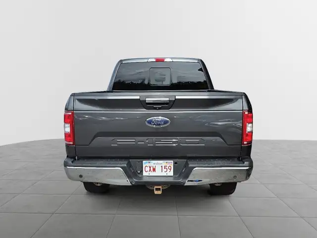 2018 Ford F-150 XLT XLT | 4X4 | XTR Package | Crew Cab | 5.0L V8 in Cars & Trucks in Fredericton - Image 4