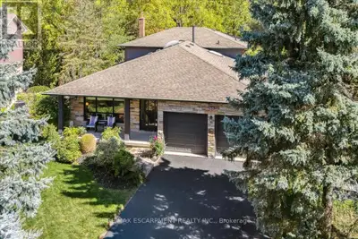 Beautifully updated four-level backsplit, perfectly situated in the heart of Old Milton. This is whe...