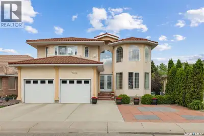 Welcome to 5516 Leibel Crescent! This exceptional 2-Storey home with over 2600 sq ft of living space...