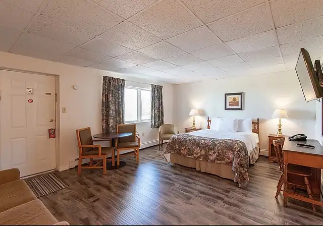 2 Queen  suite  apartment for rent in Summerside PE in Long Term Rentals in Summerside - Image 3