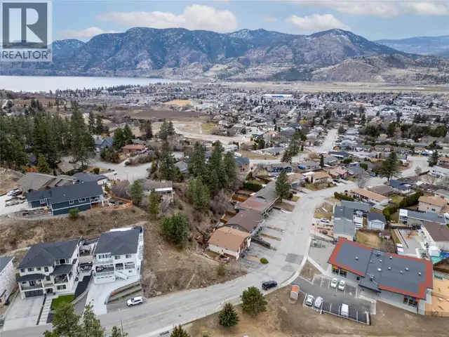 604 Balsam Avenue Penticton, British Columbia in Land for Sale in Penticton - Image 4